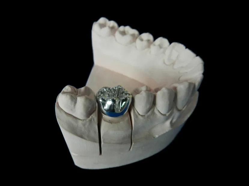 Full Cast Semi-precious crown